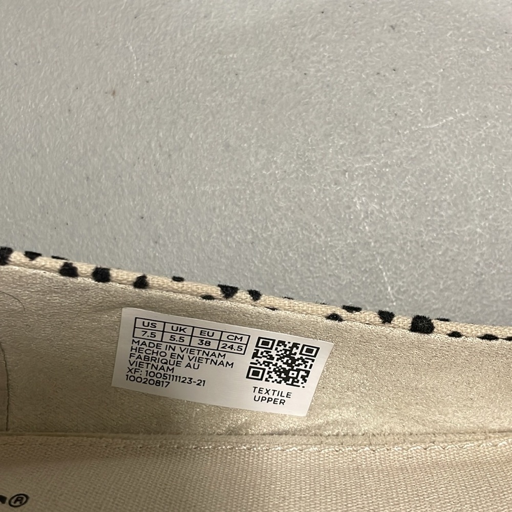 TOMS Brielle Cheetah Flats - Size 7 1/2 - Picture 3 of 3